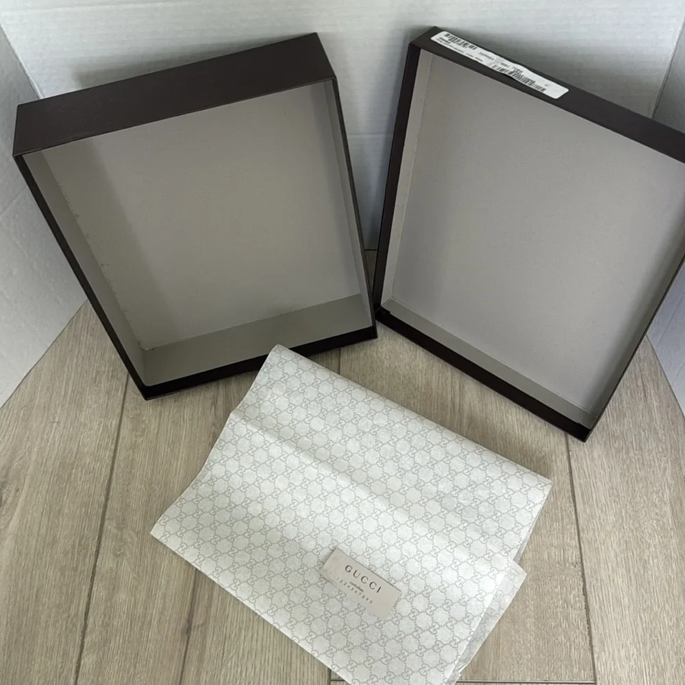 GUCCI DARK BROWN EMBOSSED GIFT BOX